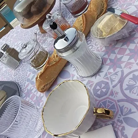 Escapade Chez Anaise Et Yannick 2 *