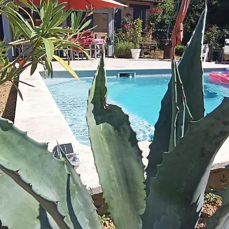Escapade Chez Anaise Et Yannick 2 فندق مبيت وإفطار
