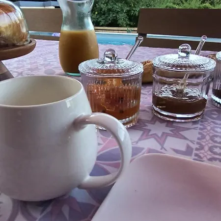 فندق مبيت وإفطار Escapade Chez Anaise Et Yannick 2